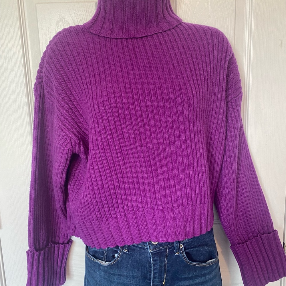 Nine West Cropped Sweater